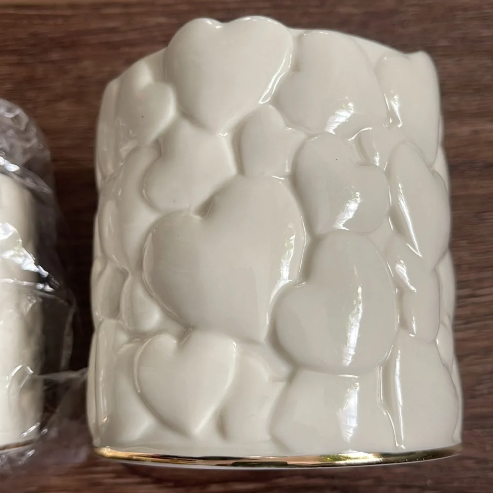 Lenox Ivory with Gold Trim Hearts Medium Votive Tea Light Candle Holder.